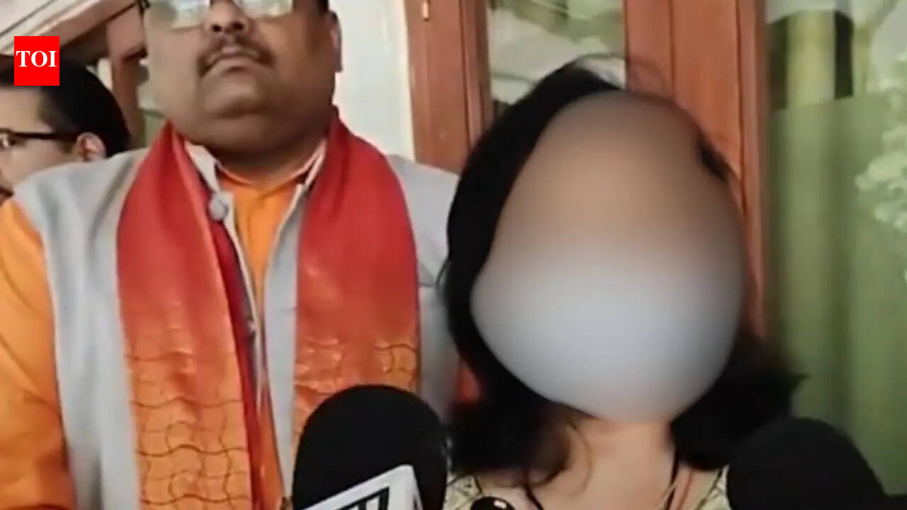 ‘इस्तीफा देने के लिए दबाव डाला गया’: महिला द्वारा धार्मिक परिवर्तन, कार्यस्थल पर भेदभाव का आरोप लगाने के बाद पुणे आईटी फर्म के खिलाफ शिकायत दर्ज की गई